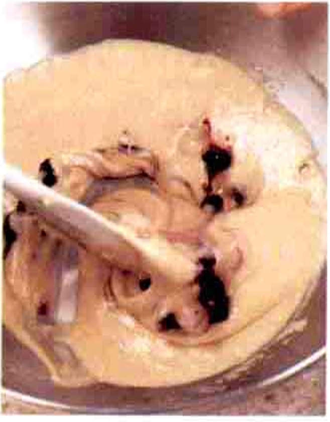 烘焙入门烘焙食谱之豆浆蓝莓玛芬蛋糕制作步骤5